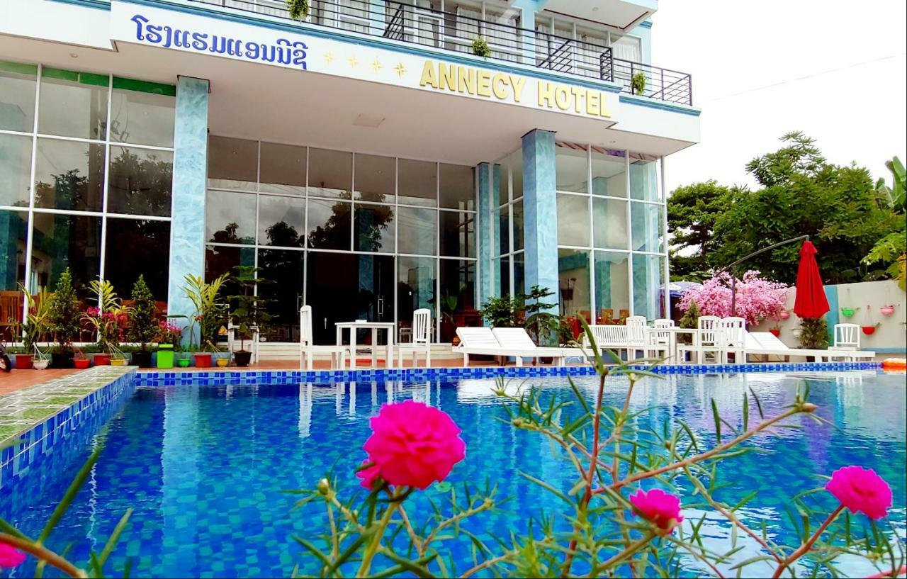 Annecy Hotel Vang Vieng Exteriér fotografie