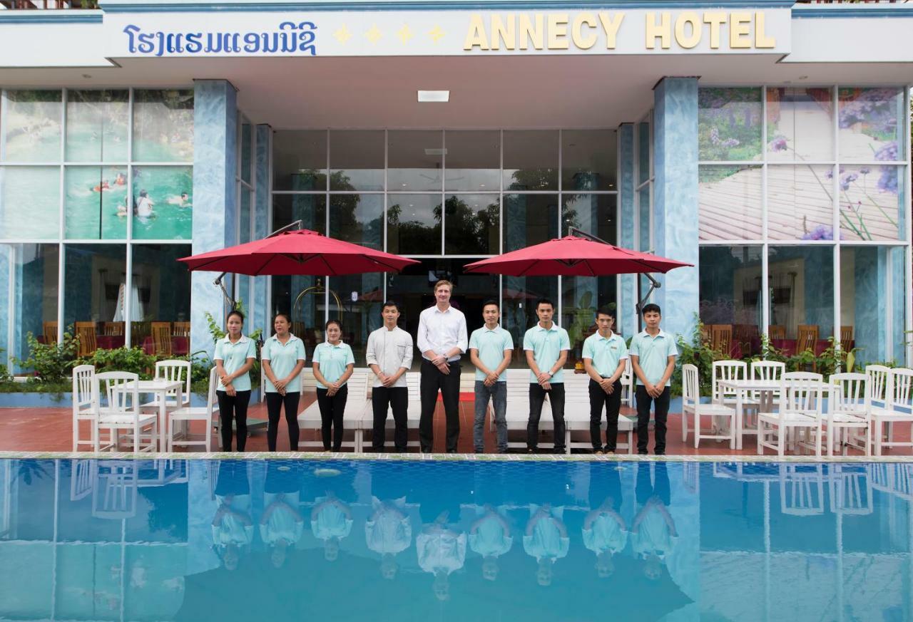 Annecy Hotel Vang Vieng Exteriér fotografie