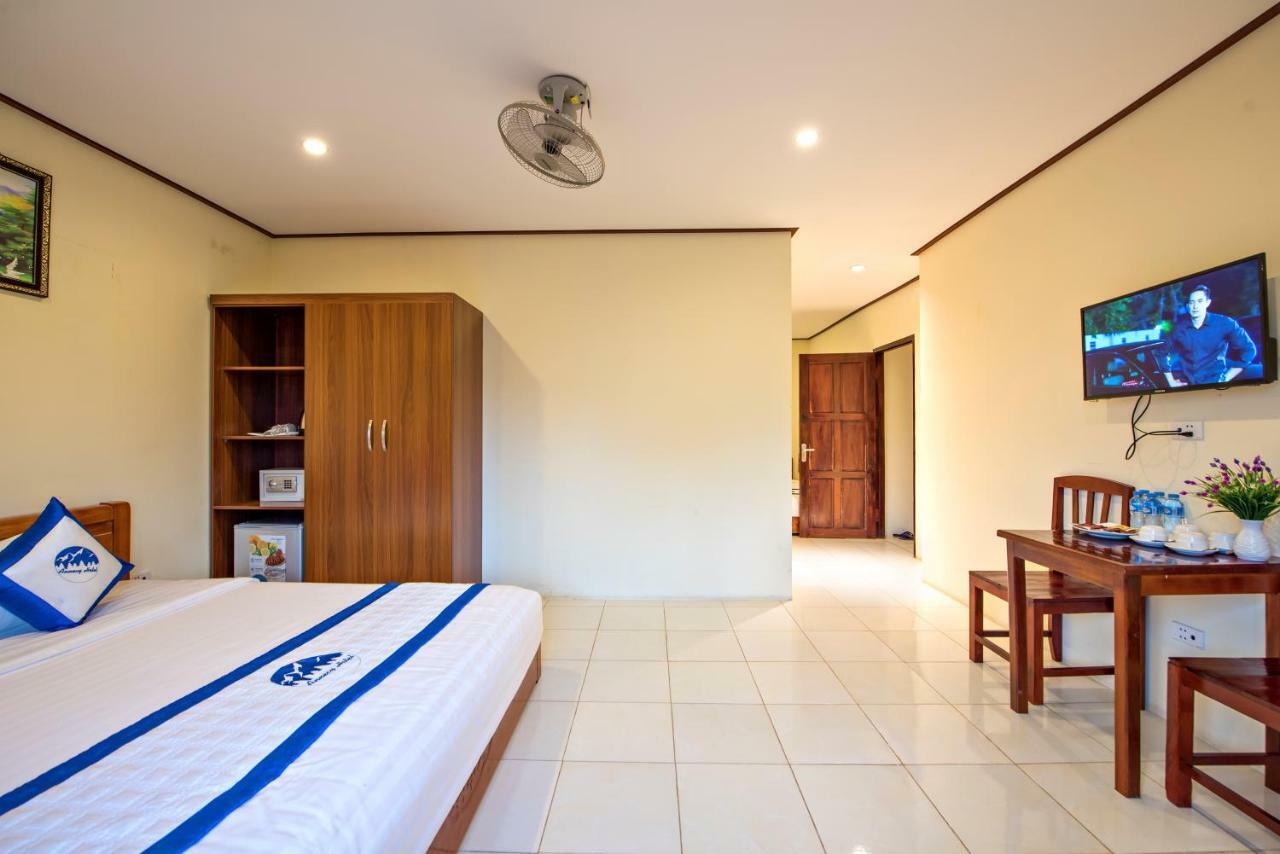 Annecy Hotel Vang Vieng Exteriér fotografie