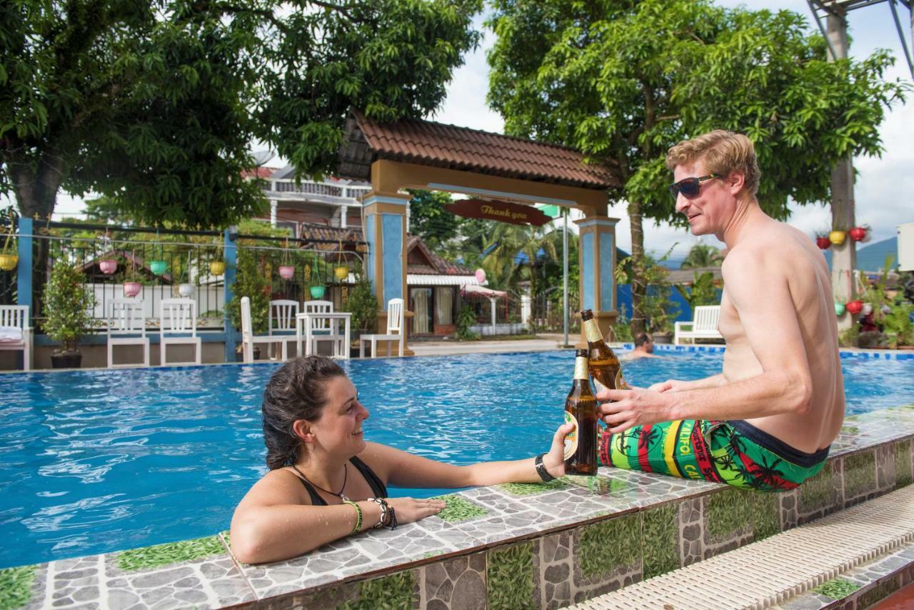 Annecy Hotel Vang Vieng Exteriér fotografie