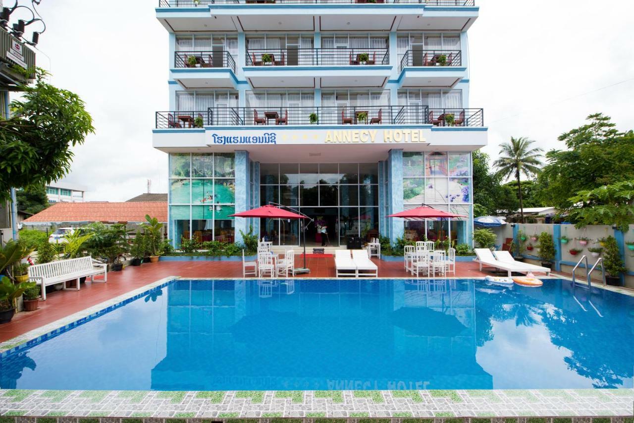 Annecy Hotel Vang Vieng Exteriér fotografie