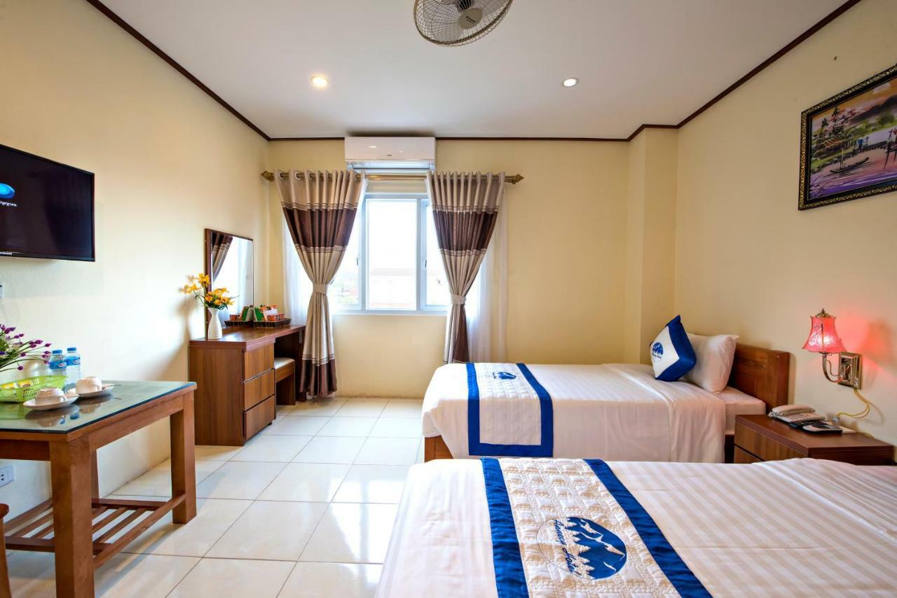 Annecy Hotel Vang Vieng Exteriér fotografie