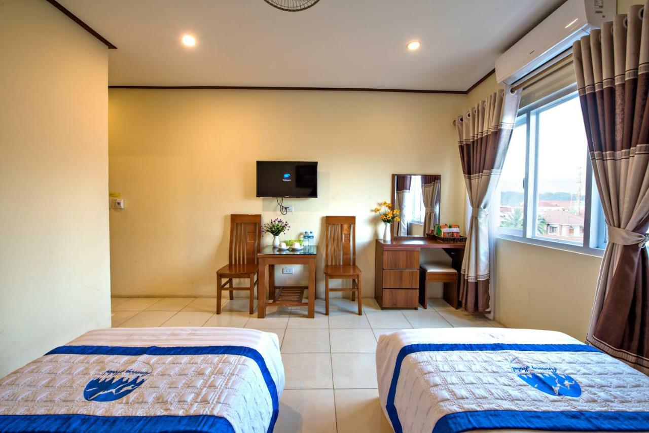 Annecy Hotel Vang Vieng Exteriér fotografie